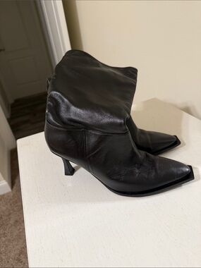 Vicenza (Free People) Women’s Black First Friday Leather Mid-Calf Boots / Size 9